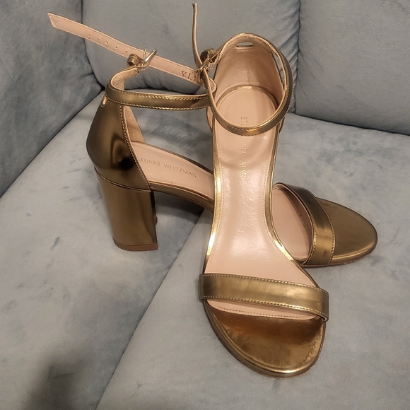 Stewart Weitzman Gold strappy pump - Picture 6 of 9